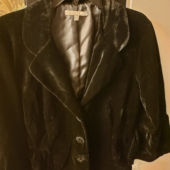 NY Collection Other - Black velvet blazer